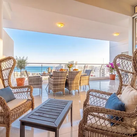 The Grand Marina Apartment *